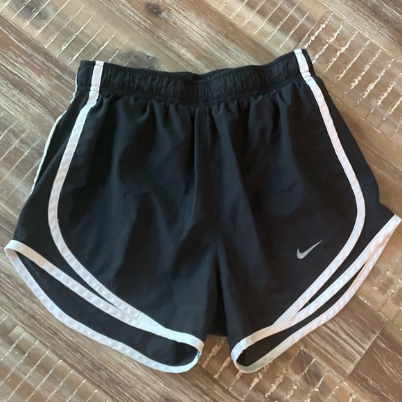 Nike Pants - Nike Dri-Fit Womens Tempo Athletic Running Shorts with inner lining XS
